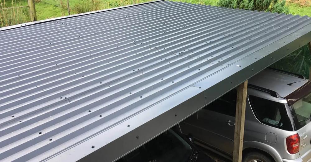 34/1000 box profile single pitched roof design with flashings