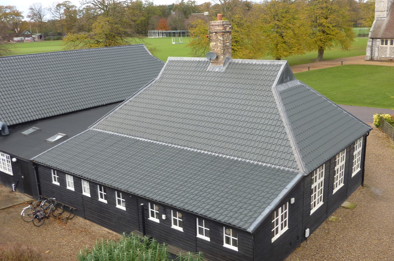 Gresham's School in Norfolk replaces thatch roof with Tileform Sheeting