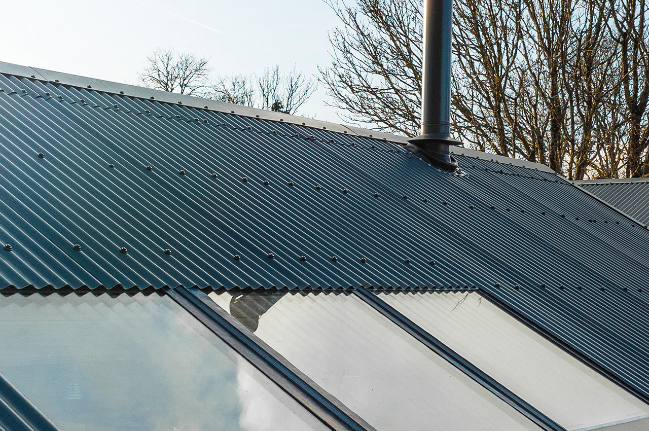 We take a closer look at how The Dartmoor Shepherd have used Cladco Roofing Sheets to build their large-scale work space.