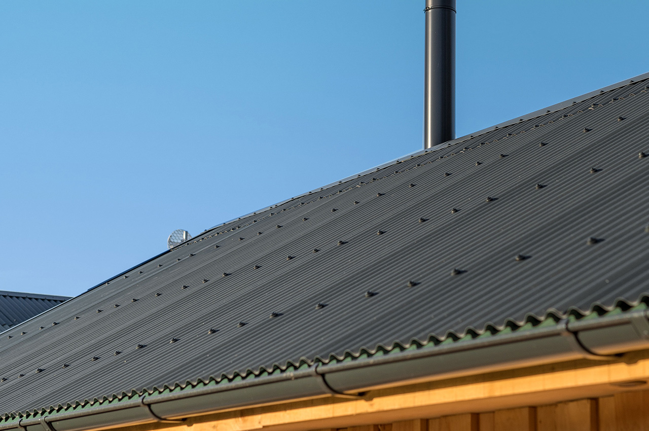 We take a closer look at how The Dartmoor Shepherd have used Cladco Roofing Sheets to build their large-scale work space.