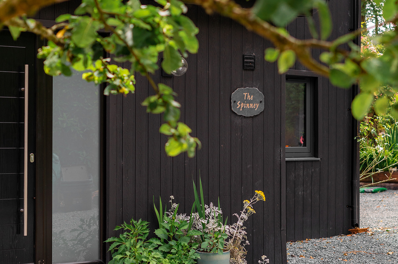 This Cutting-Edge Self-Build project has been constructed with Cladco Roofing Sheets and Composite Cladding Boards | The Spinney