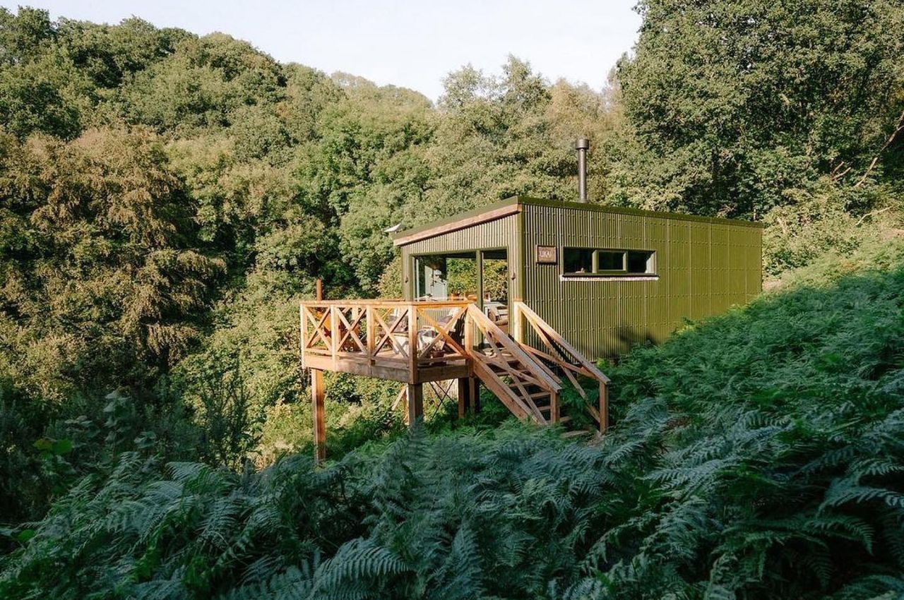 Woodland Cabin | 13/3 Corrugated Roofing Sheets In Olive Green