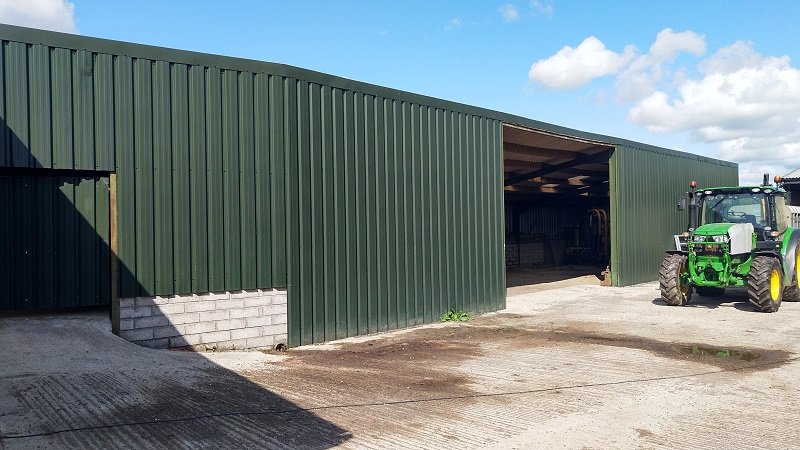 Juniper Green 32/1000 Side Cladding on agricultural barn