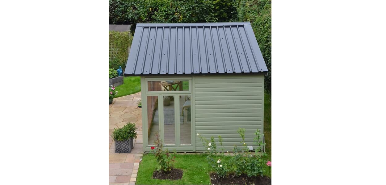 A modern garden room designed using Cladco 34/1000 Roofing Sheets in Anthracite