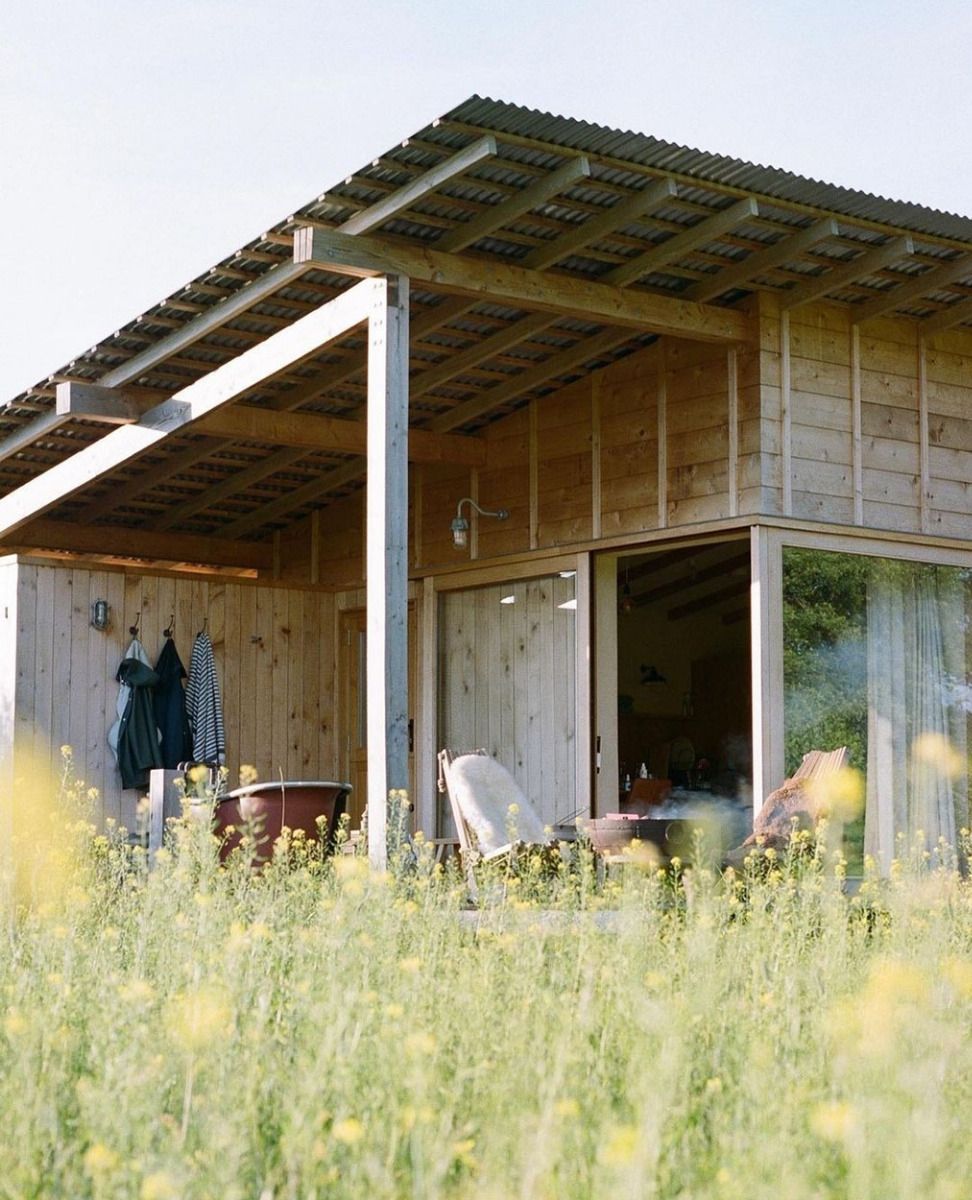 Holly_Water_Cabin_Out_of_the_Valley_CORRUGATED23