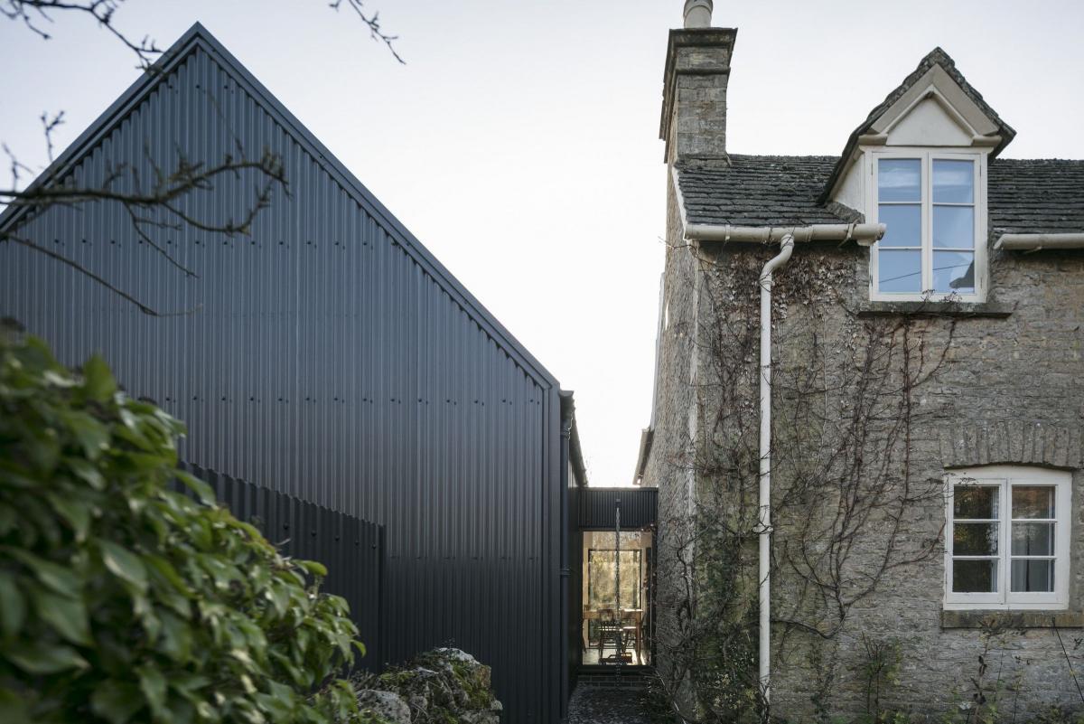 Contemporary extension using Cladco Corrugated Sheets in anthracite.