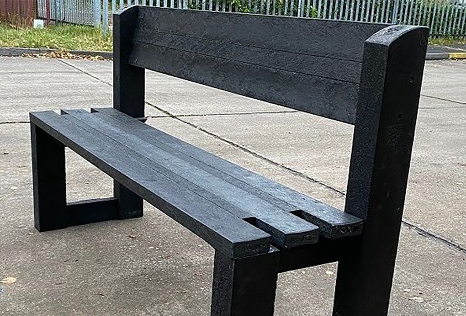 Eco-friendly planters are made from 100% recycled plastic.