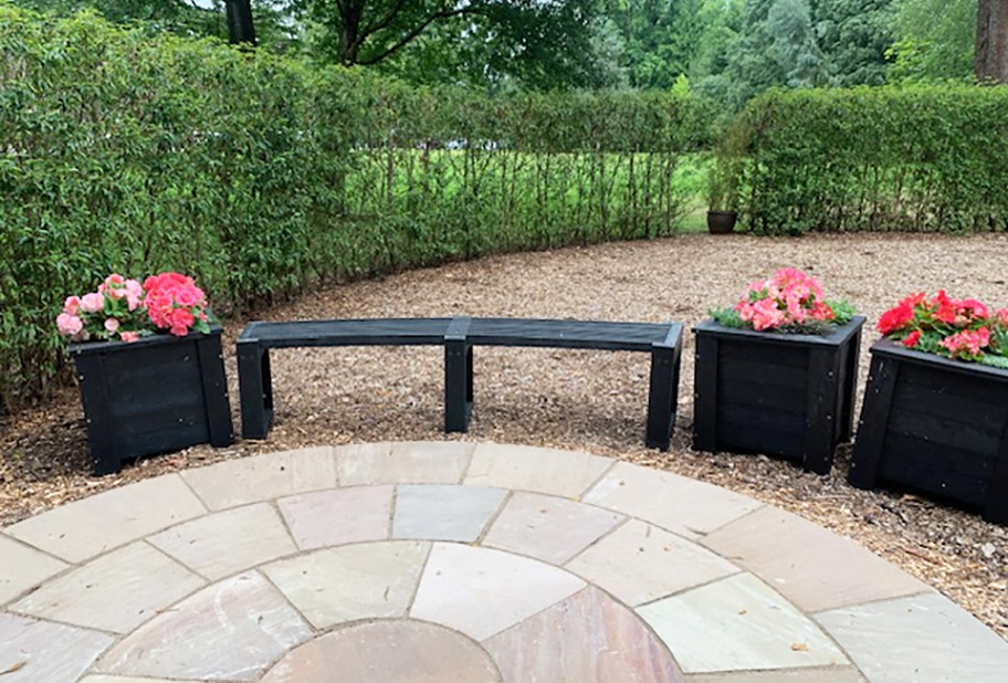 Eco-friendly planters are made from 100% recycled plastic.